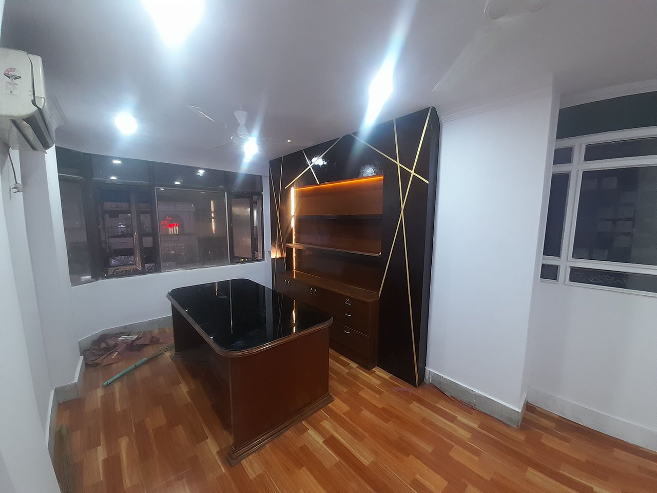 OfficeInteriorServices01