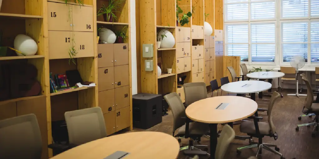 office interior designer in Delhi NCR